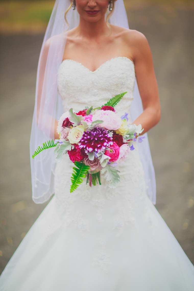 A Plum & Fuchsia California Vineyard Wedding via TheELD.com