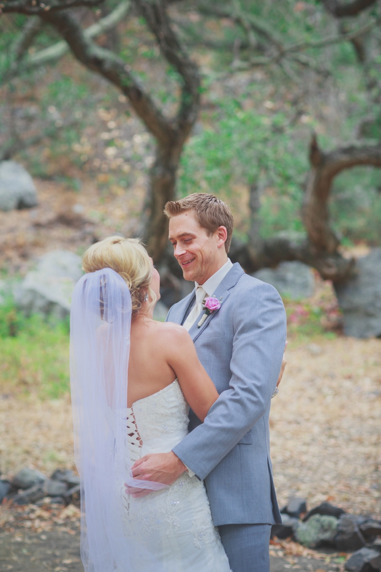 A Plum & Fuchsia California Vineyard Wedding via TheELD.com