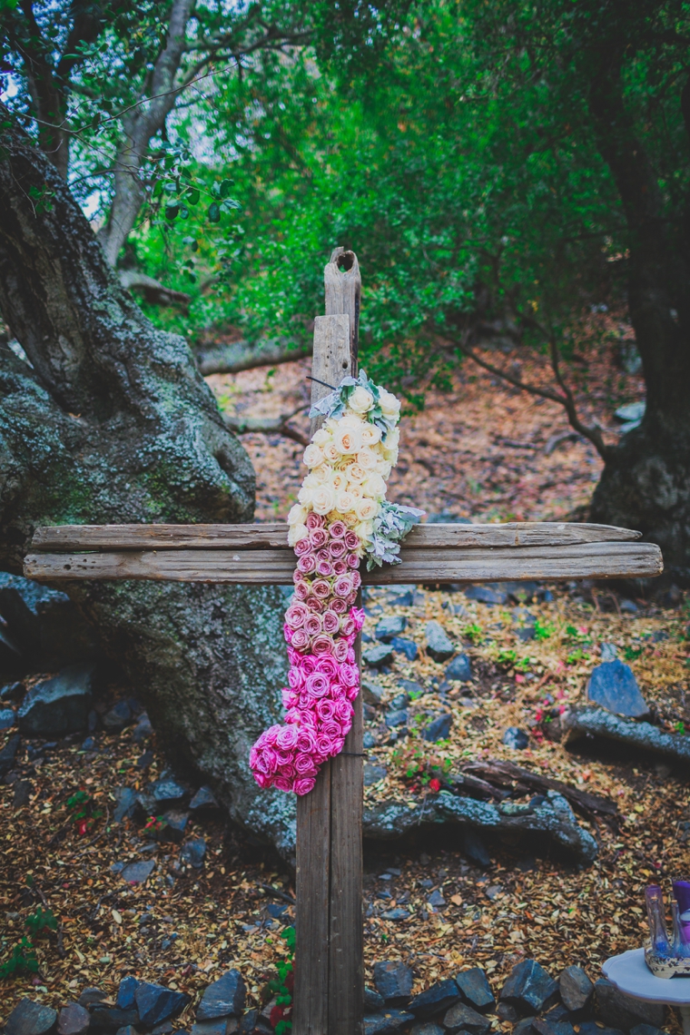 A Plum & Fuchsia California Vineyard Wedding via TheELD.com