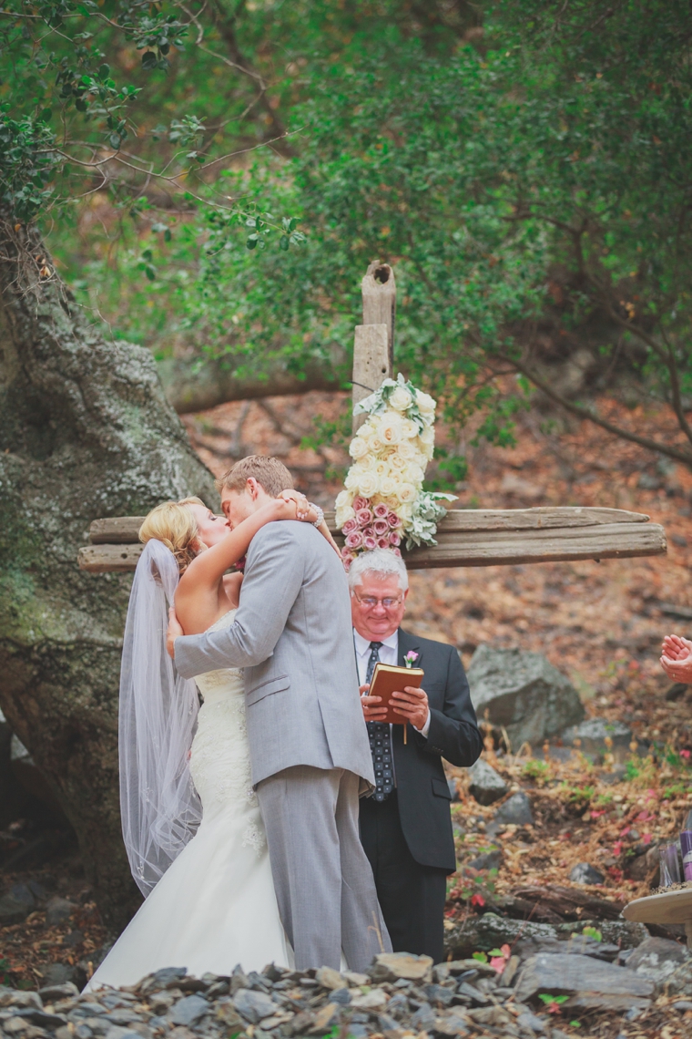 A Plum & Fuchsia California Vineyard Wedding via TheELD.com