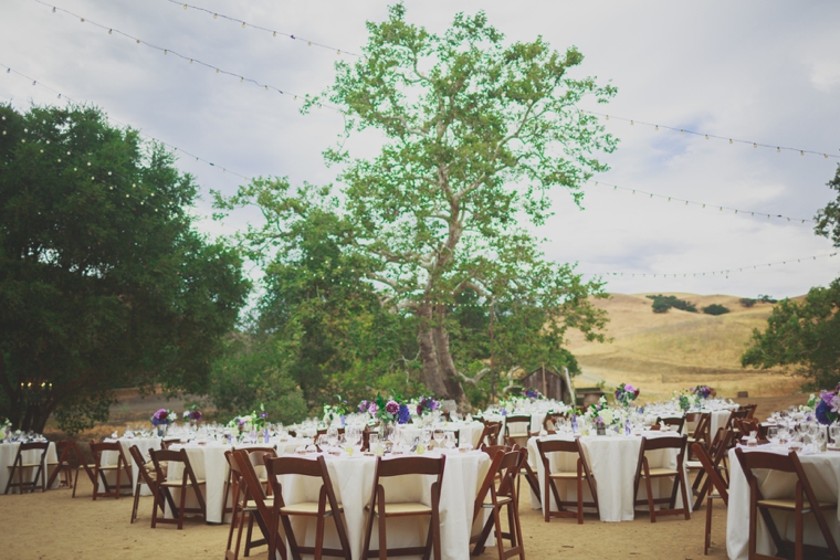 A Plum & Fuchsia California Vineyard Wedding via TheELD.com