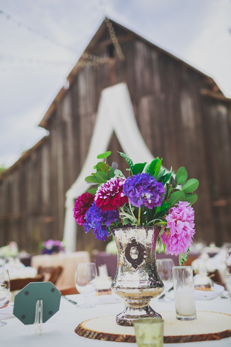 A Plum & Fuchsia California Vineyard Wedding via TheELD.com