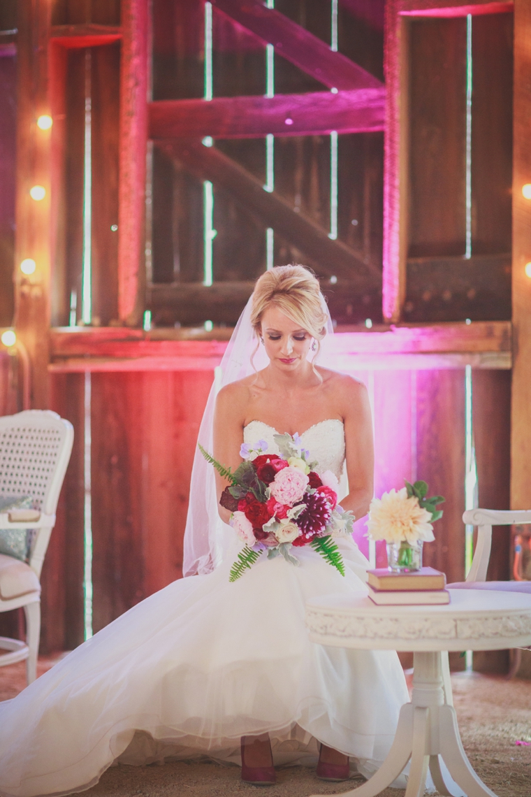 A Plum & Fuchsia California Vineyard Wedding via TheELD.com