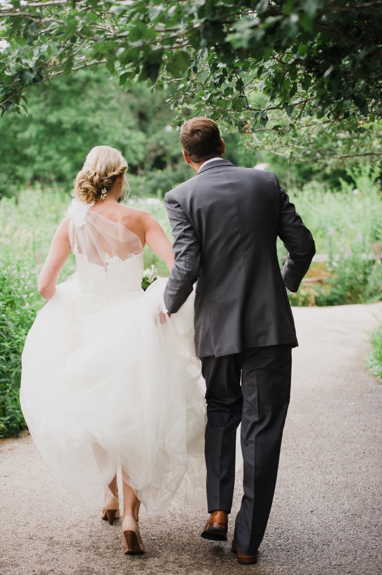 A Whimsical Urban Chicago Wedding via TheELD.com