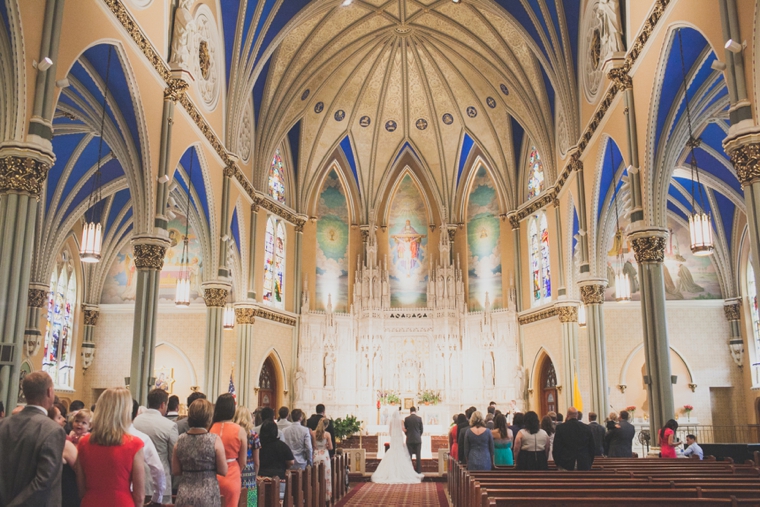 A Whimsical Urban Chicago Wedding via TheELD.com