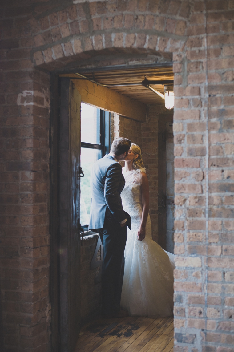 A Whimsical Urban Chicago Wedding via TheELD.com