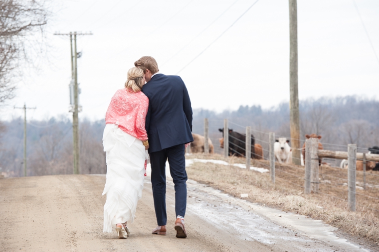 Modern & Rustic Plaid Wedding Ideas via TheELD.com