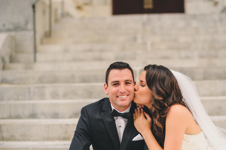 A Black & Gold 1920s Inspired Wedding via TheELD.com