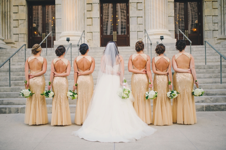 A Black & Gold 1920s Inspired Wedding via TheELD.com