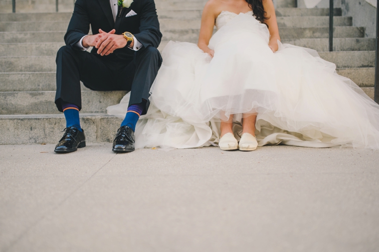 A Black & Gold 1920s Inspired Wedding via TheELD.com