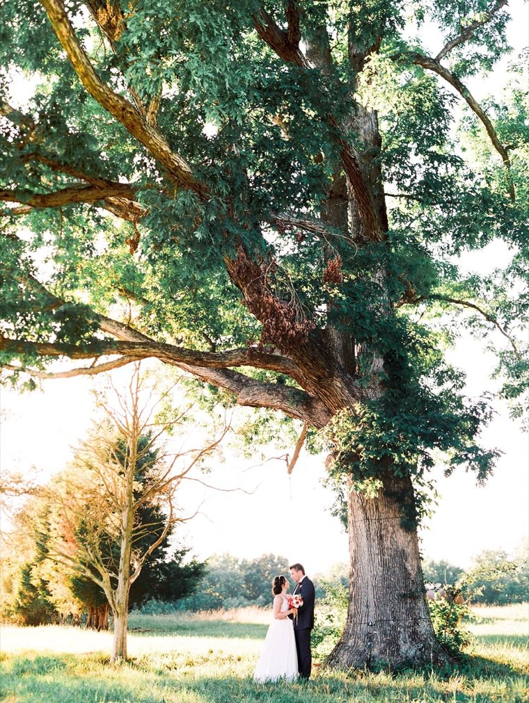 A Glitter Filled Colorful Wedding In North Carolina via TheELD.com