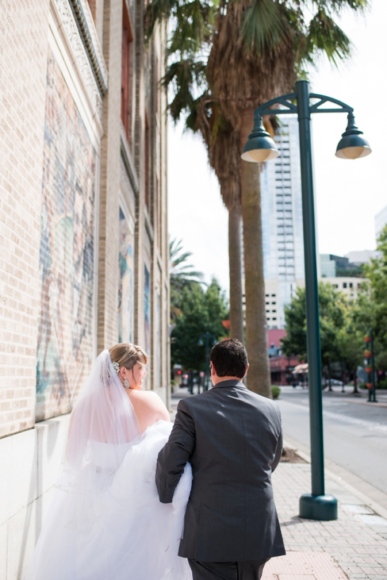 A Modern Pink Watercolor Wedding via TheELD.com