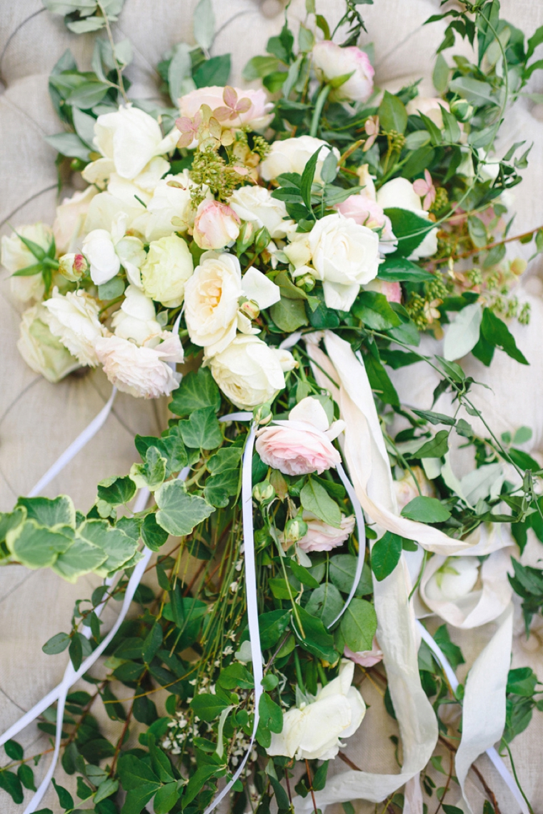 A Vintage Inspired Garden Wedding via TheELD.com