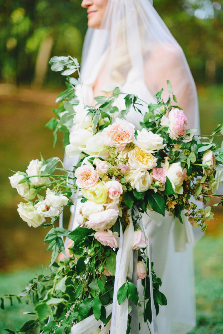 A Vintage Inspired Garden Wedding via TheELD.com