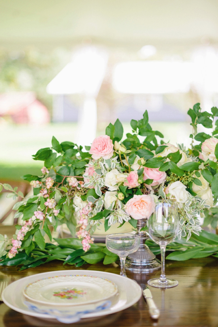 A Vintage Inspired Garden Wedding via TheELD.com