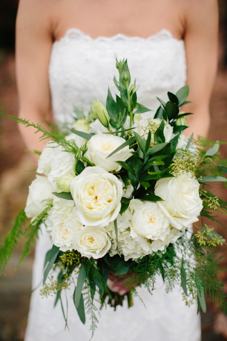 A Rustic Green and White Wedding via TheELD.com