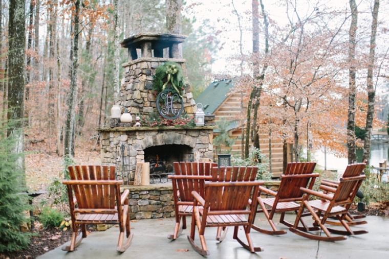 A Rustic Green and White Wedding via TheELD.com