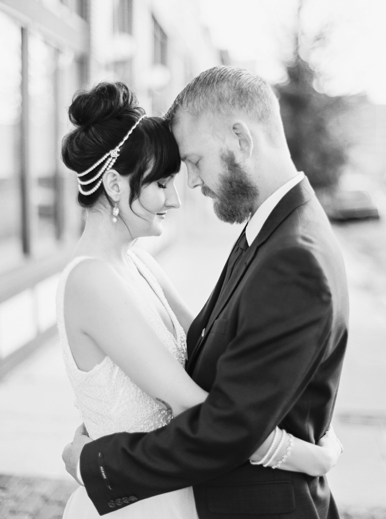 Modern & Romantic Marsala Wedding Ideas via TheELD.com
