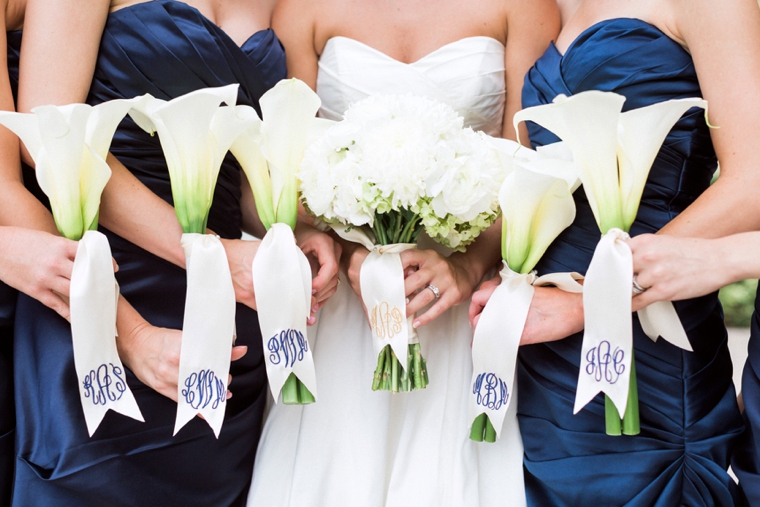 A Sophisticated Navy and White Wedding via TheELD.com