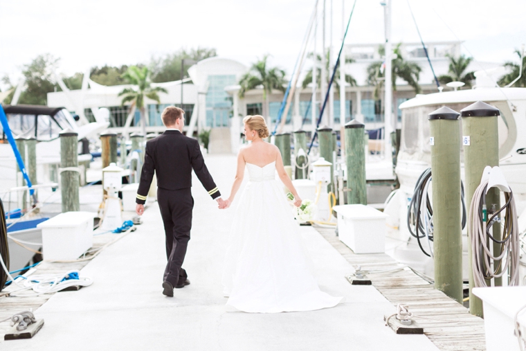 A Sophisticated Navy and White Wedding via TheELD.com