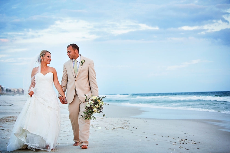 A Blush & Blue Rustic Elegant Wedding via TheELD.com