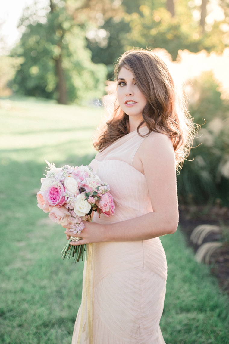 Blush and Gold Wedding Inspiration via TheELD.com