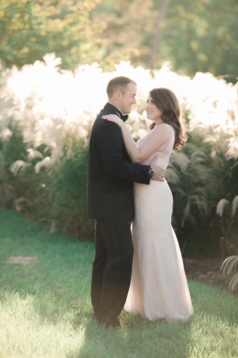 Blush and Gold Wedding Inspiration via TheELD.com