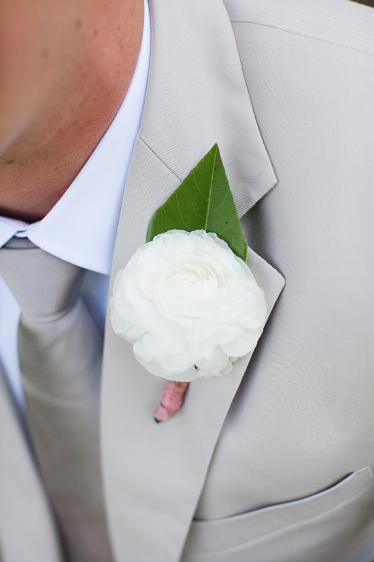 An Elegant Pink and White Alabama Wedding via TheELD.com