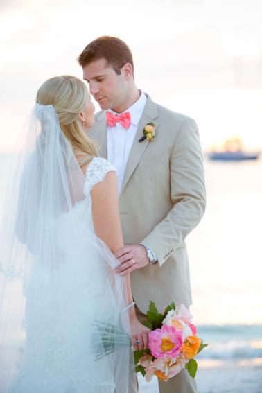 An Elegant Navy and Coral Wedding via TheELD.com