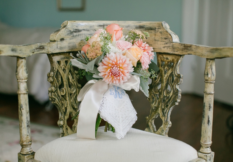 A Rustic Elegant Navy and Peach Wedding via TheELD.com