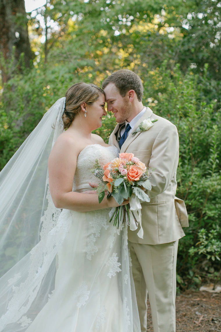 A Rustic Elegant Navy and Peach Wedding via TheELD.com