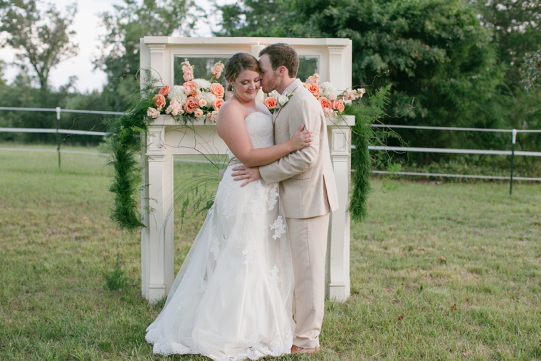 A Rustic Elegant Navy and Peach Wedding via TheELD.com