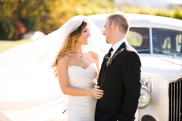 A Colorful Virginia Vineyard Wedding via TheELD.com