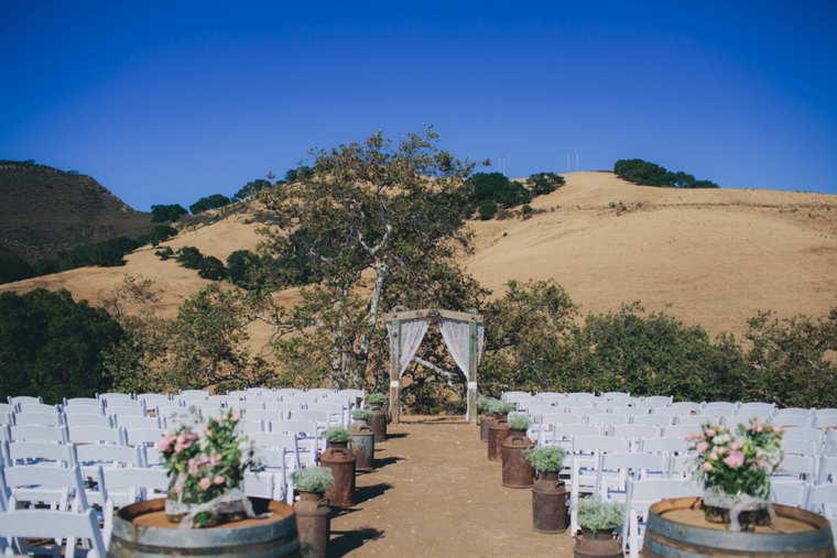 A Glamorous California Ranch Wedding via TheELD.com