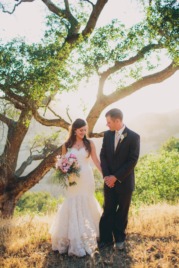 A Glamorous California Ranch Wedding via TheELD.com