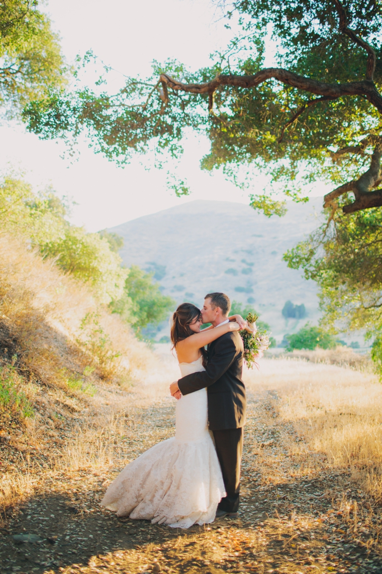 A Glamorous California Ranch Wedding via TheELD.com