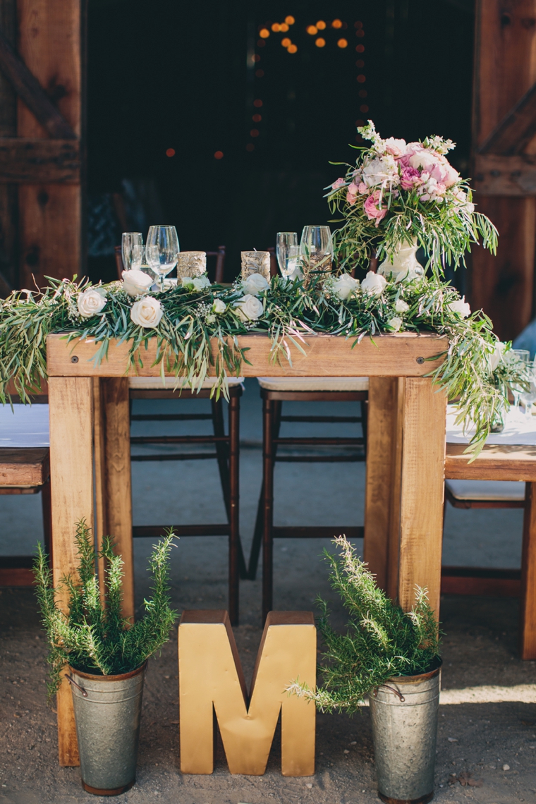 A Glamorous California Ranch Wedding via TheELD.com