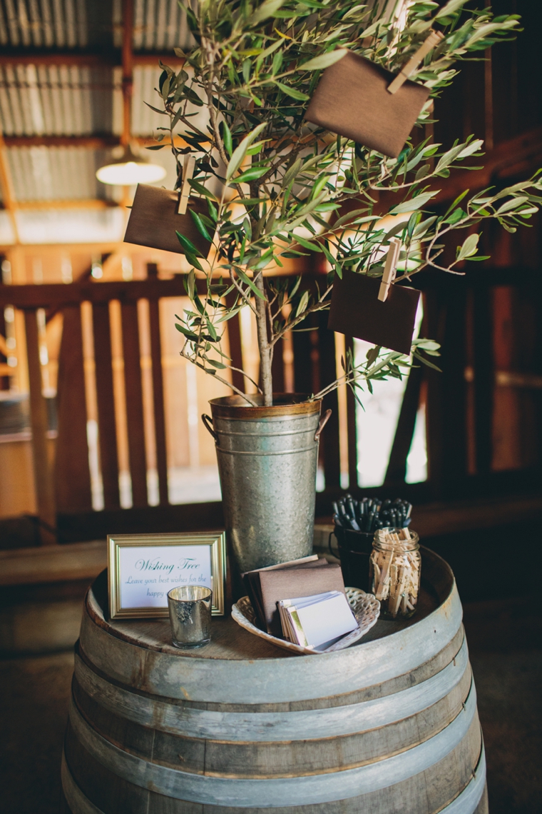 A Glamorous California Ranch Wedding via TheELD.com