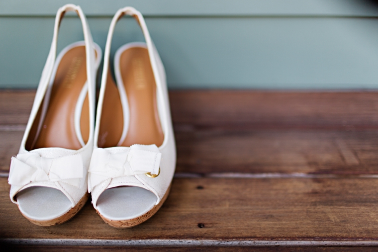 A Nautical Coral and Navy Wedding via TheELD.com