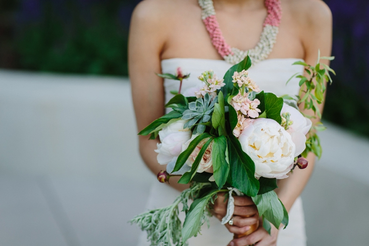 A Romantic Chicago Loft Wedding via TheELD.com