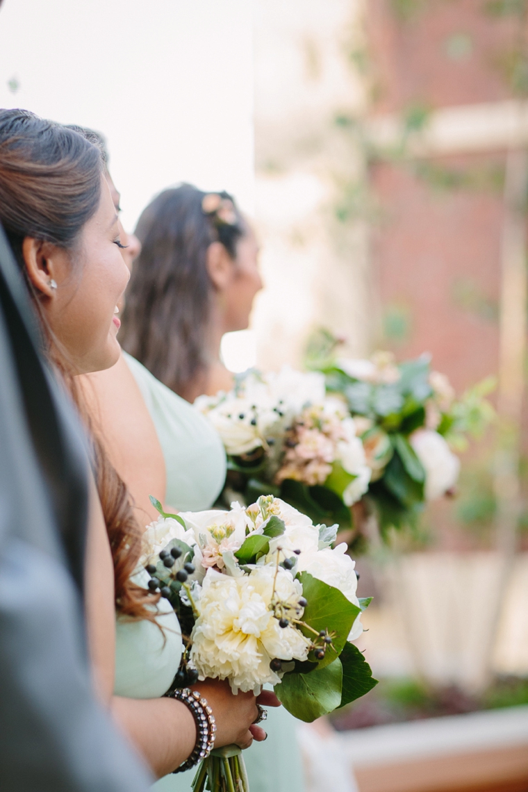 A Romantic Chicago Loft Wedding via TheELD.com