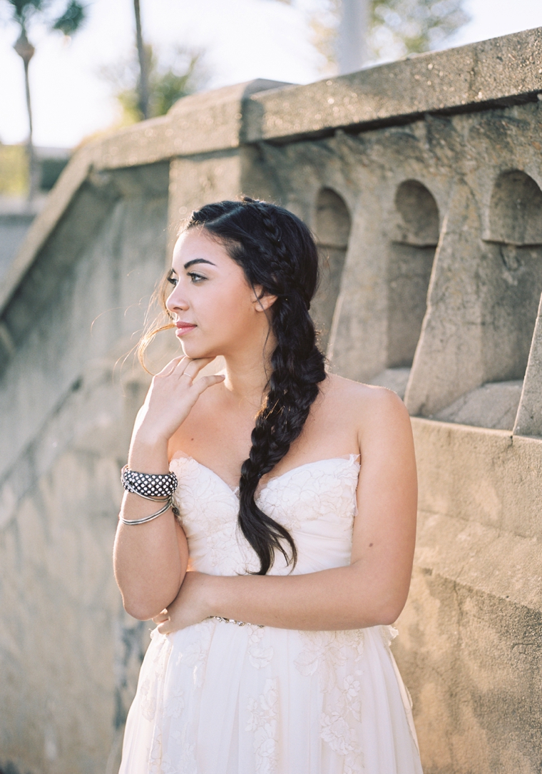 Elegant Bohemian Bridal Inspiration via TheELD.com