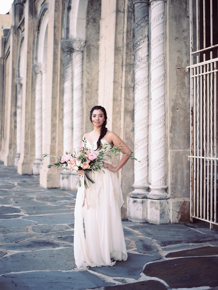 Elegant Bohemian Bridal Inspiration via TheELD.com