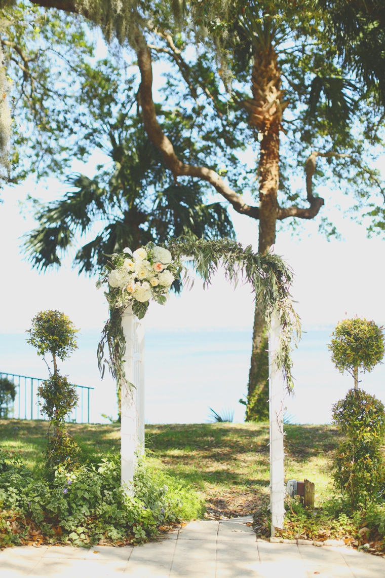 A Vintage Nature Inspired Spring Wedding via TheELD.com