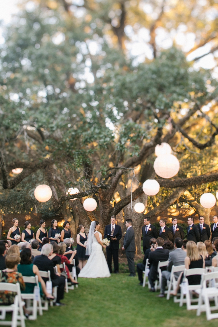 Navy and Peach Garden Wedding via TheELD.com