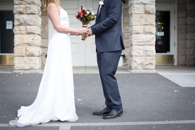 Picnic Inspired Elopement Ideas via TheELD.com