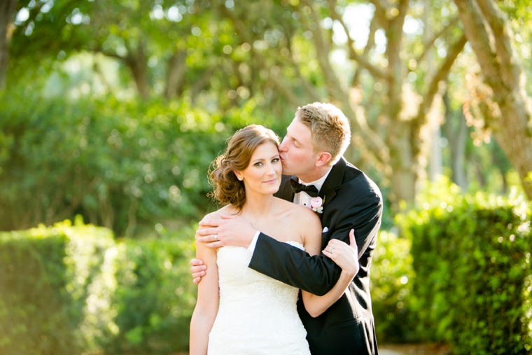 An Elegant Blush and Gold Wedding via TheELD.com