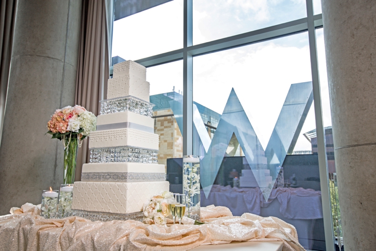 How To Design Your Wedding Cake via TheELD.com