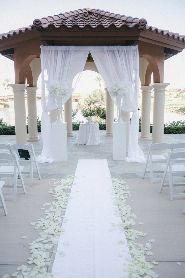 A Glamorous Black and White Wedding via TheELD.com