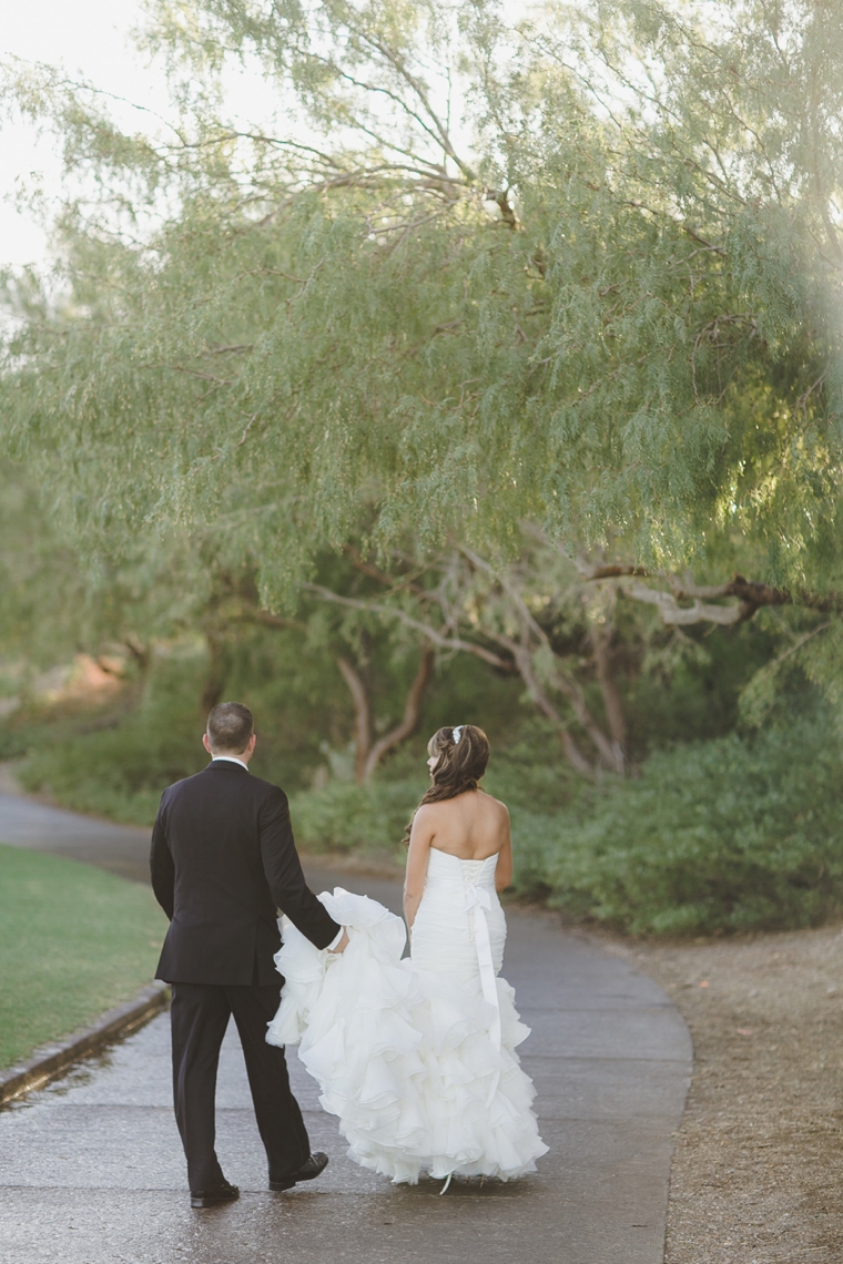 A Glamorous Black and White Wedding via TheELD.com